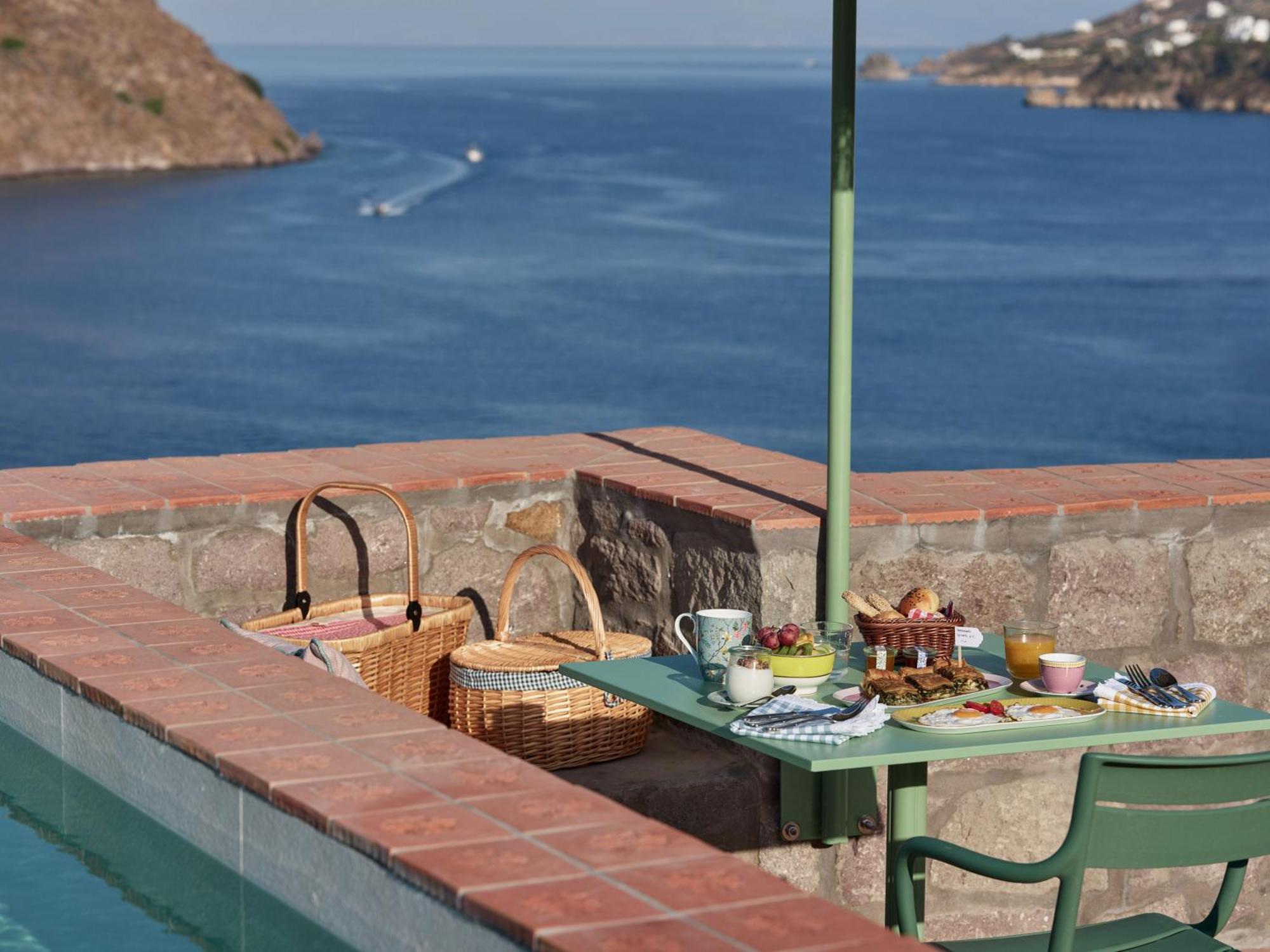 Patmos Eye Boutique Hotel & Villas Скала Екстериор снимка