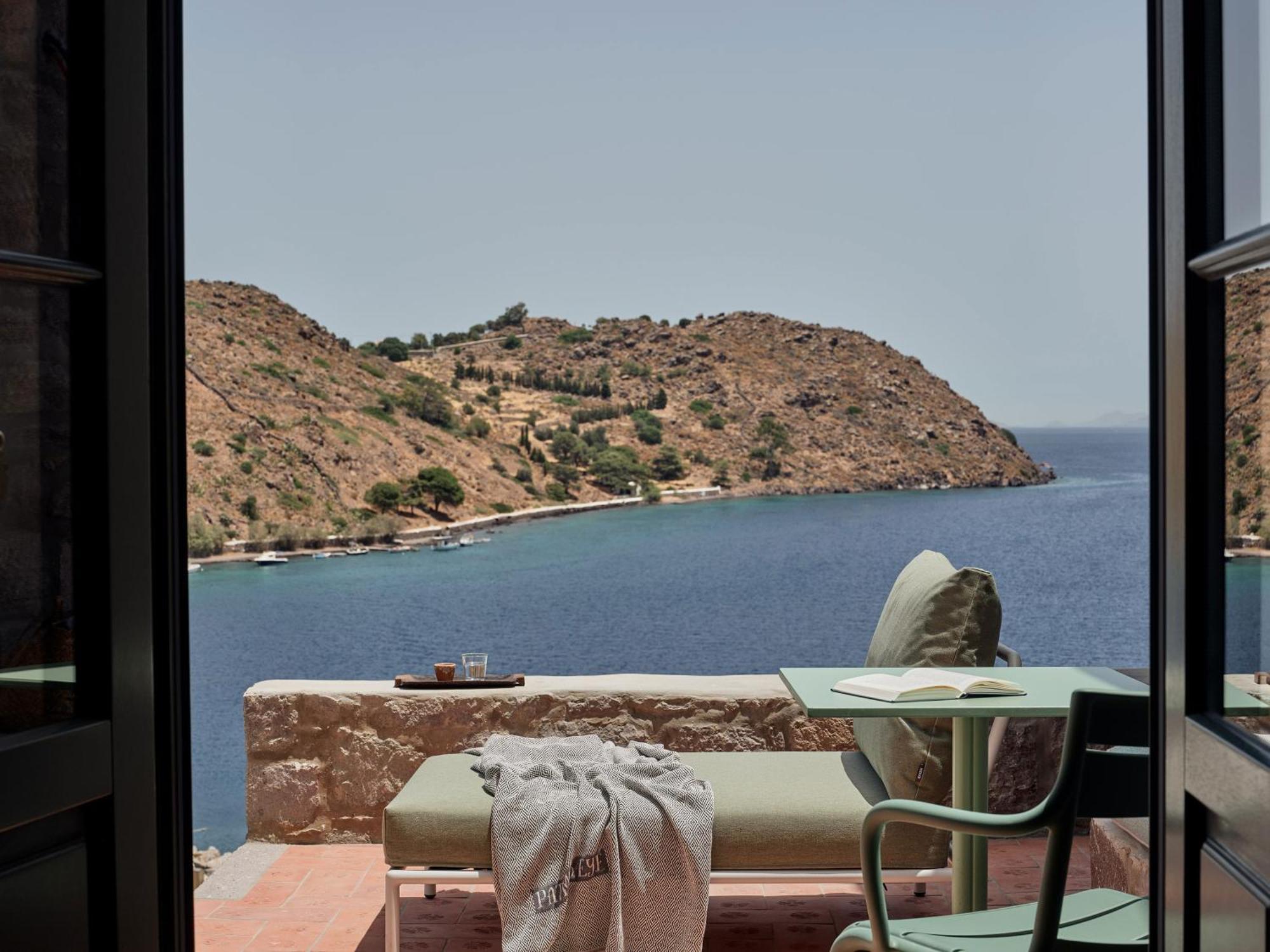 Patmos Eye Boutique Hotel & Villas Скала Екстериор снимка